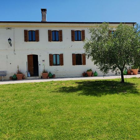 Gasthaus Rustico Del Bozzo Castelleone di Suasa Exterior foto