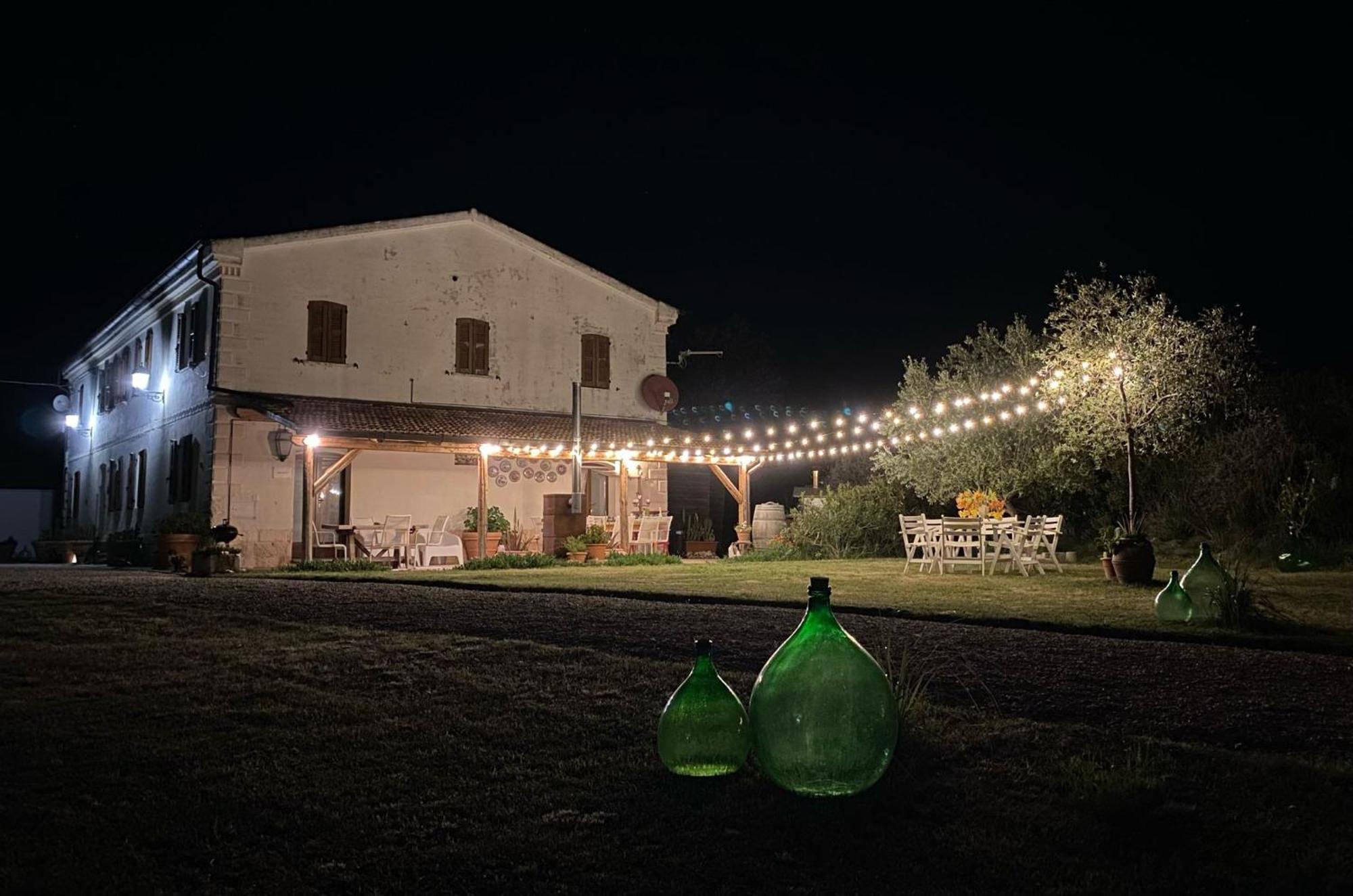Gasthaus Rustico Del Bozzo Castelleone di Suasa Exterior foto