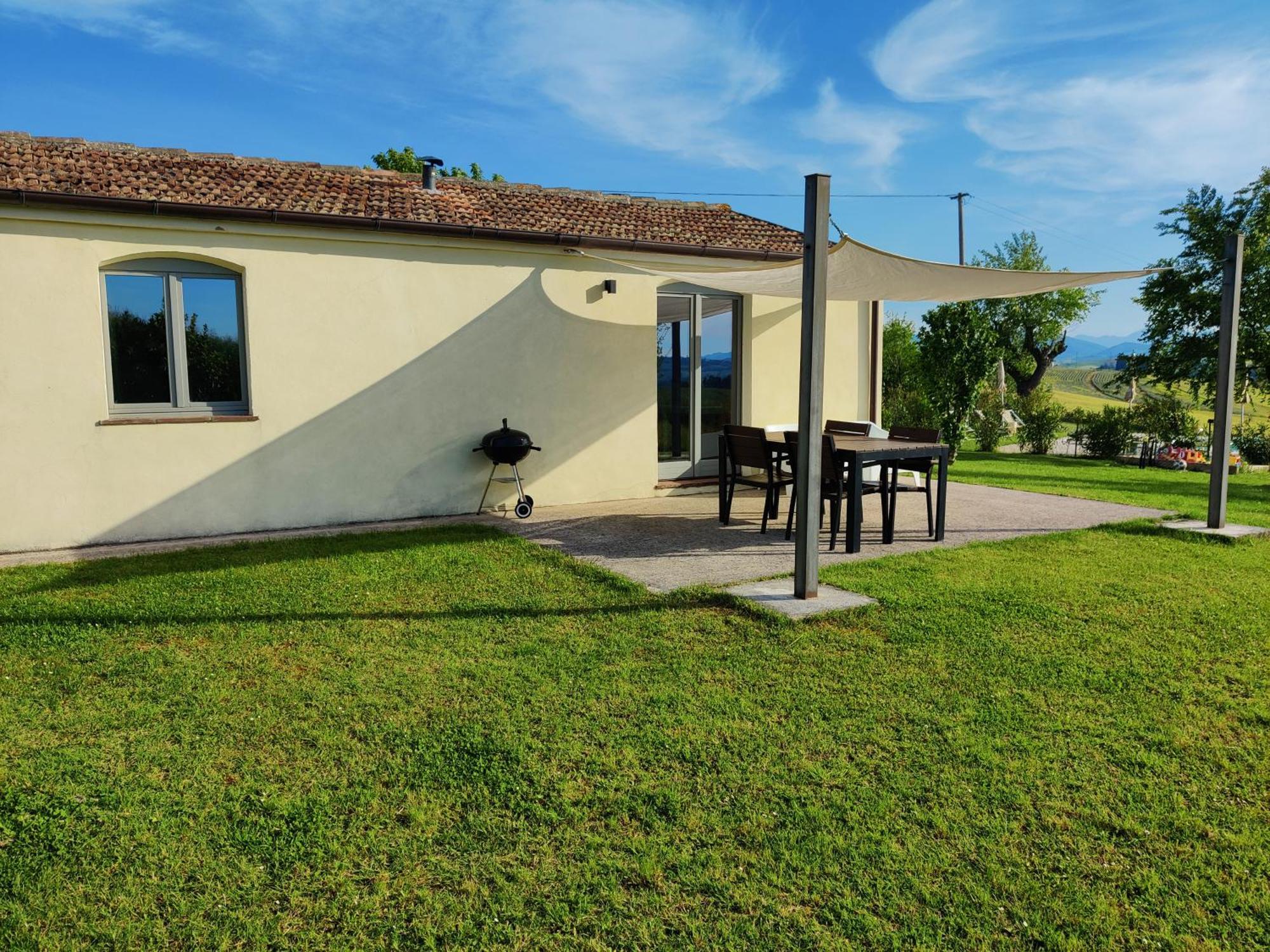 Gasthaus Rustico Del Bozzo Castelleone di Suasa Exterior foto